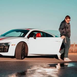 Meet your Posher, Ryan